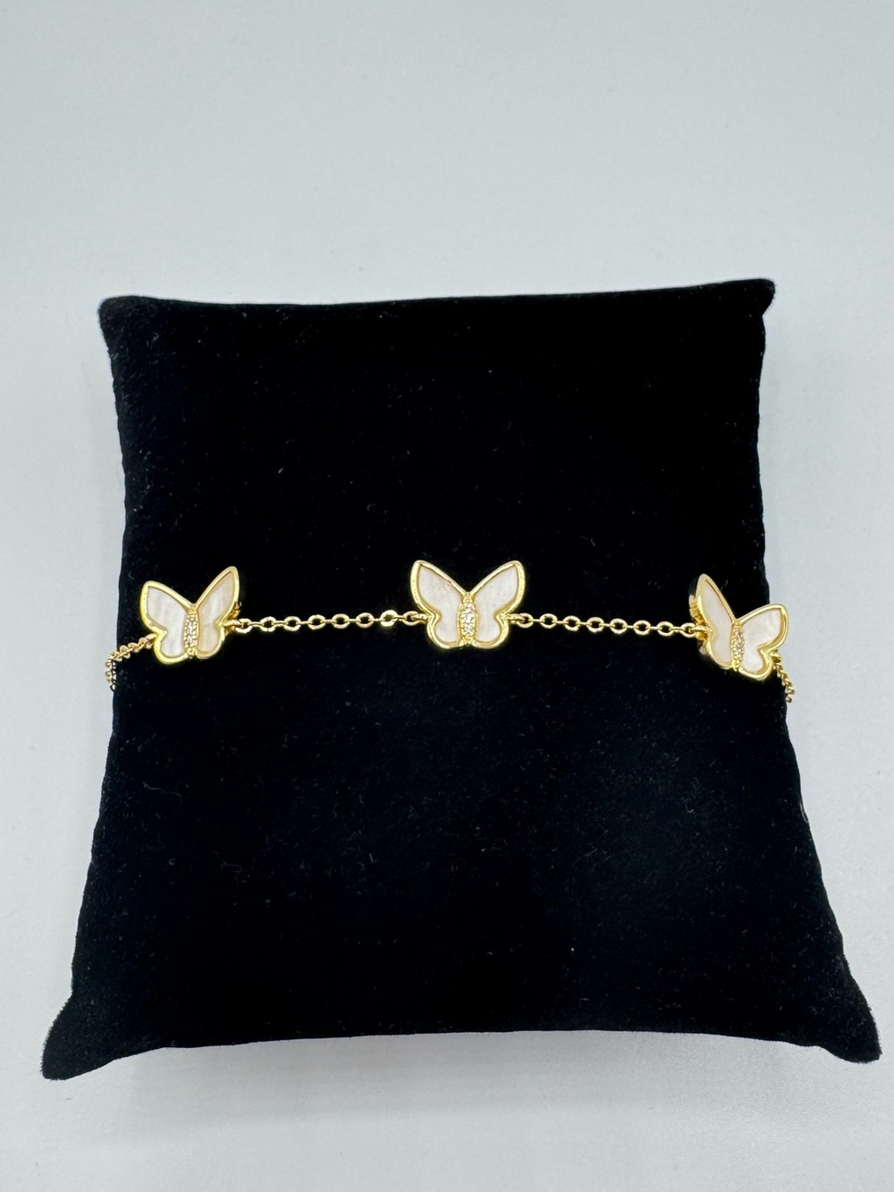 14K Mother-of-Pearl Bracelet - Picture 4 of 10